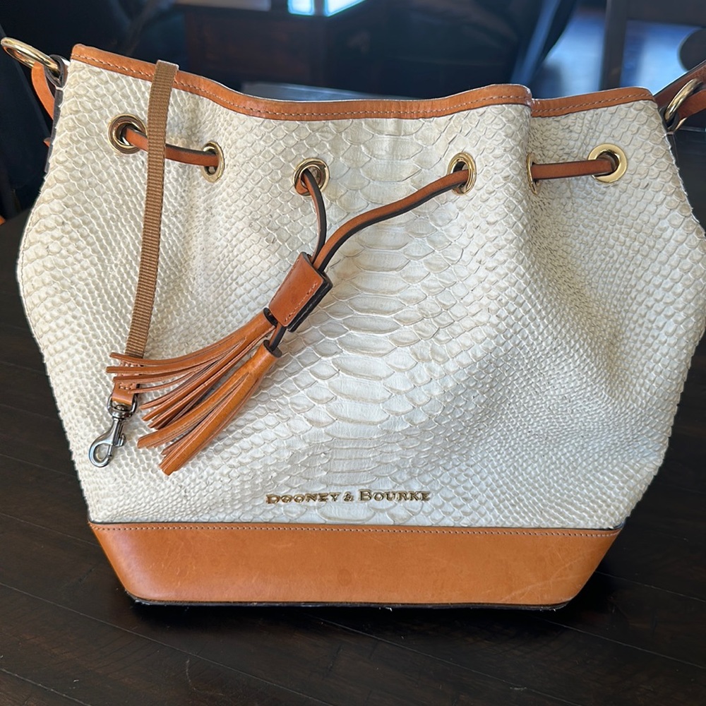 DOONEY & BOURKE - Bucket Bag